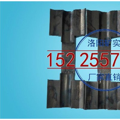 抱鎖器襯皮，抱鎖器襯墊，橡膠襯墊，襯塊，襯墊，襯皮——猴車抱索器襯墊襯皮采用橡膠材質(zhì)制成橡膠聚氨酯加工廠家