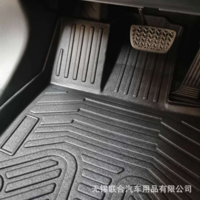 適用于特斯拉腳墊無錫廠家供應黑色RAV4TPE吸塑汽車腳墊